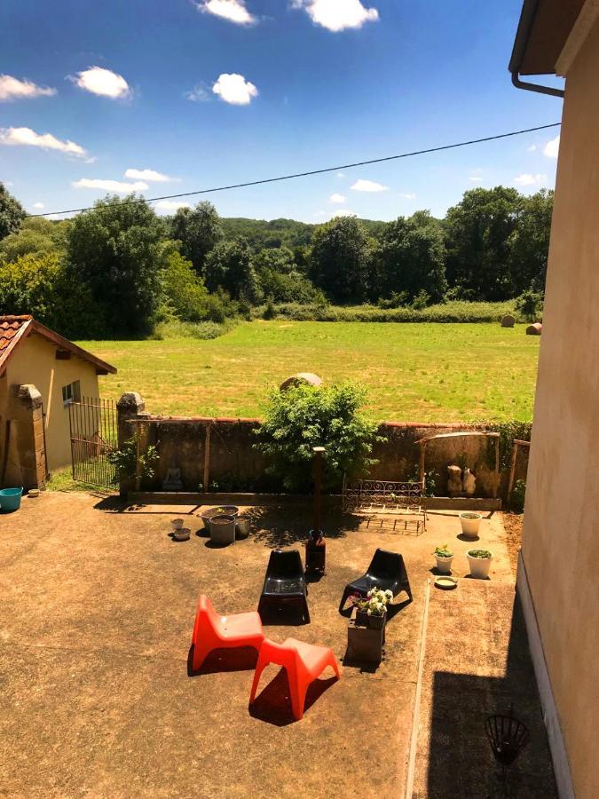 B&B Aux Petits Lardons Trie-sur-Baise 외부 사진